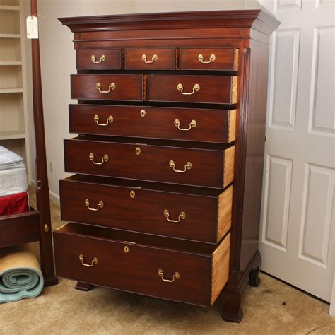 Henkel-Harris Mahogany Heirloom Furniture Highboy Dresser | EBTH