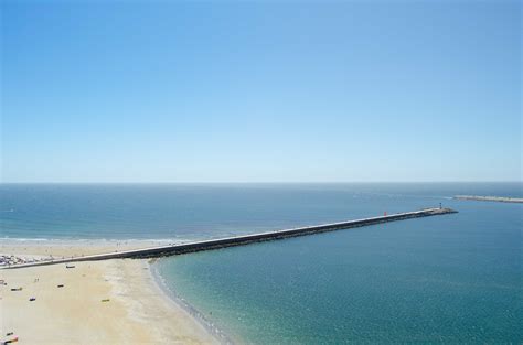 Discover Barra and Costa Nova: the beach getaways by Aveiro (Portugal) | Planetgravy