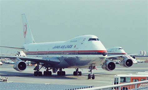 日本航空 Boeing 747SR JA8119 羽田空港 航空フォト | by シグナス01さん 撮影1982年12月27日