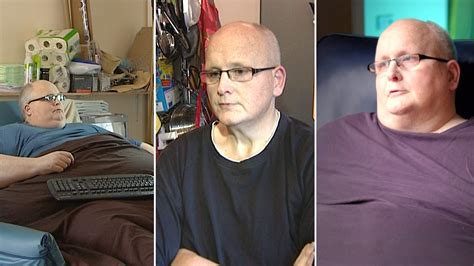 Ipswich: Former 'world's fattest man' Paul Mason admits putting on 19 stone in lockdown | ITV ...