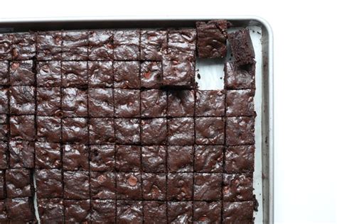 29 Best Sheet Pan Brownie Recipes