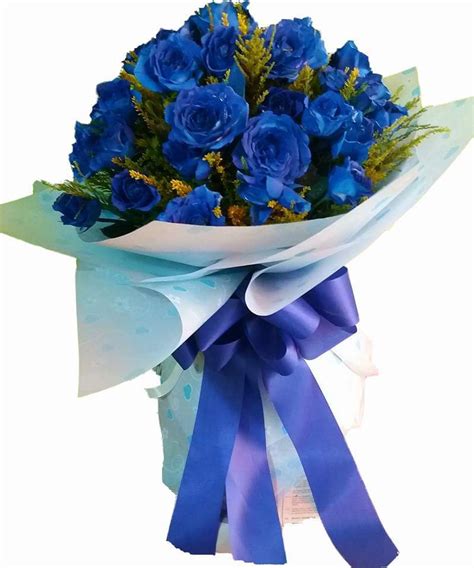 2 DOZEN PAINTED BLUE ROSES - Florista Flower Shop