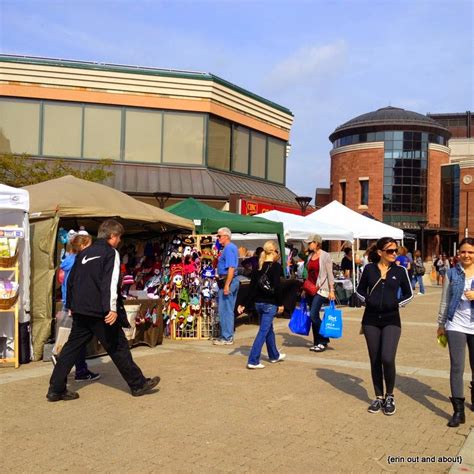 {Erin Out and About}: To Market, To Market: Brampton Farmers Market