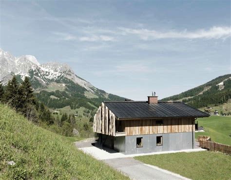 Alpine chalet - a combination of modern and traditional alpine elements