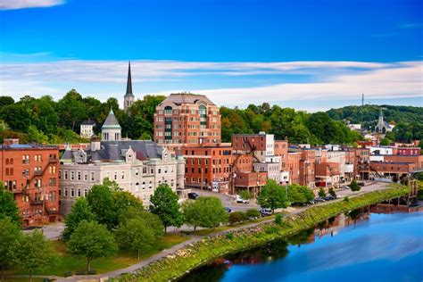 The 10 BEST Towns To Visit In Maine