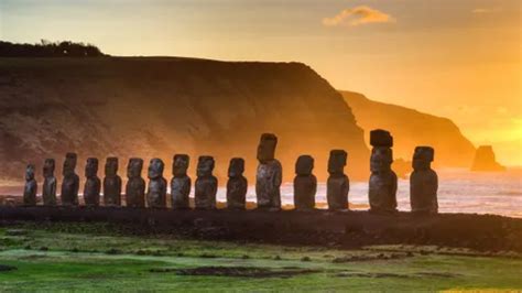 The truth behind the 'walking' statues of Easter Island - BBC Reel