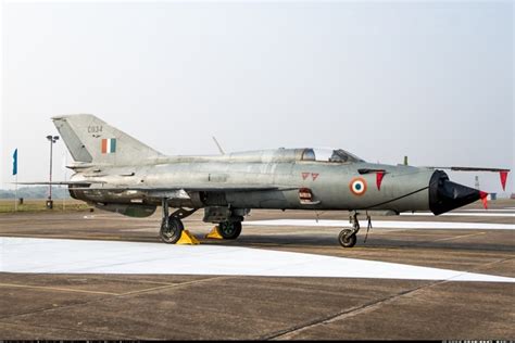 Mikoyan-Gurevich (Hindustan) MiG-21FL - India - Air Force | Aviation Photo #2245252 | Airliners.net