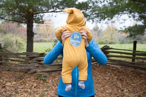 Make This Easy Banana Palindrome Costume | HGTV