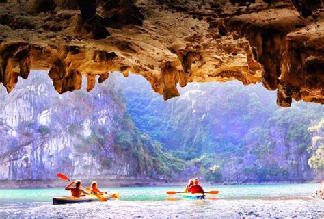 Kayaking through the Luon grotto on your own