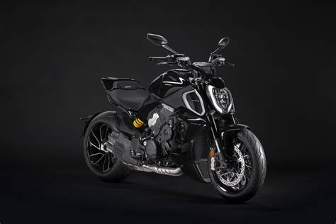 Ducati Diavel V4 makes UK debut this weekend in London | Visordown