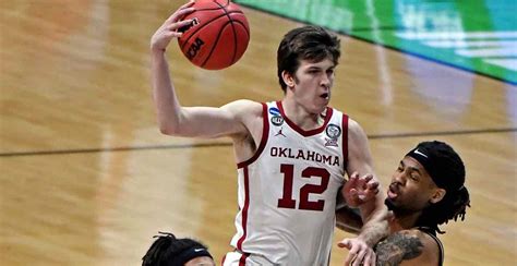 Oklahoma guard Austin Reaves declares for 2021 NBA Draft