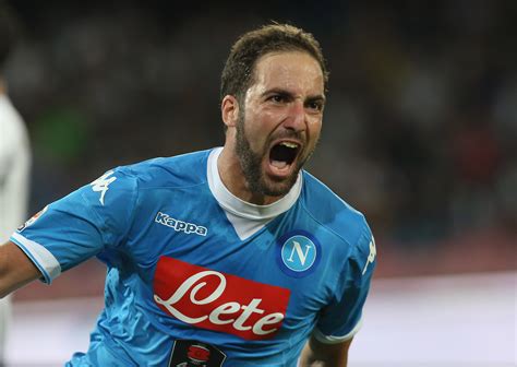 CONFIRMED - Juventus sign Gonzalo Higuain from Napoli -Juvefc.com