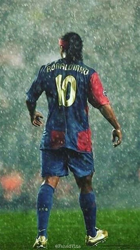 Ronaldinho Wallpapers - Top Free Ronaldinho Backgrounds - WallpaperAccess