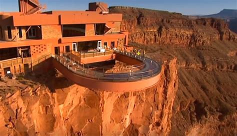 Man Jumps To His Death Off The Grand Canyon Skywalk – Arizona Daily Independent