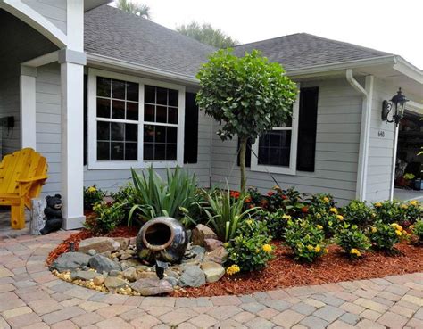 Front Yard Landscaping Ideas: Mini Water Function Entryway harpmagazine | Front garden design ...