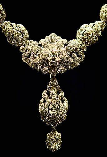 Nizam of Hyderabad Necklace A wedding present from the Nizam of Hyderabad to Princess Elizabeth ...