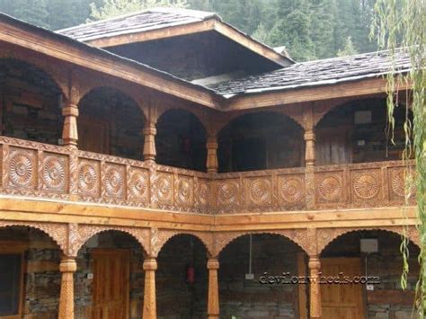 Naggar Castle near Manali - Offbeat Place in Himachal [Complete Guide]