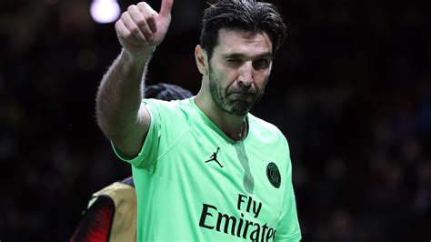 Gianluigi Buffon bids farewell to Paris St Germain - Eurosport