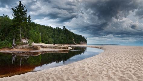 Grand Island Michigan Hiking: Routes & Tips - Wandering Michigan Wisconsin