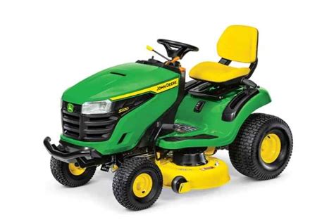 Is the John Deere S130 Lawn Tractor Worth Buying? Get to Know Everything About the Machine ...