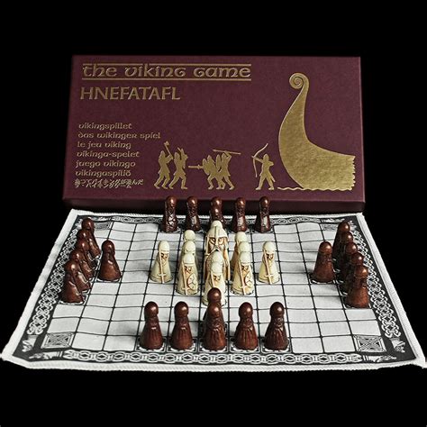 hc-viking-hnefatafl-game-board-and-pieces_1200x1200.jpg?v=1573467293