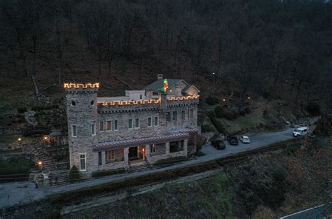 VDare's Berkeley Springs Castle divides a West Virginia town - The Washington Post