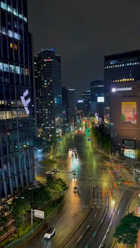 Seoul at night 🌃 | Night sky photos, City lights, Landmarks