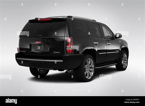 GMC Yukon Hybrid Denali SUV Stock Photo - Alamy