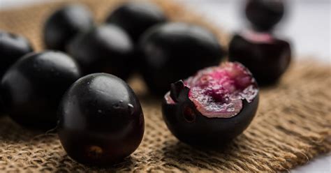 Jamun…the black plum fruit known best for health!