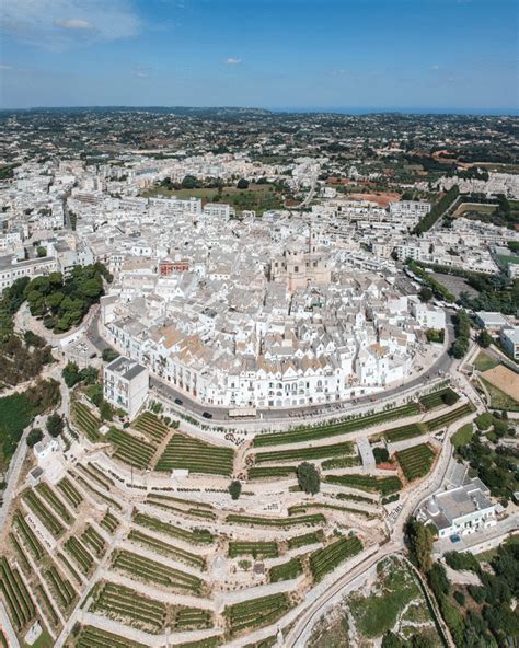 Locorotondo uno dei borghi più belli d’Italia • Viaggio senza scalo