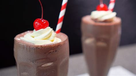 Chocolate Milkshake Recipe (Chick-fil-A Copycat) - Recipes.net