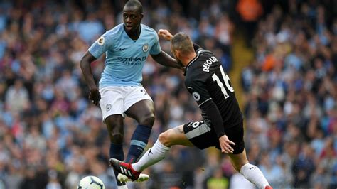 Mendy undergoes knee surgery