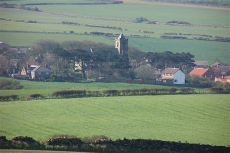 Easington Village © Dave Eagle cc-by-sa/2.0 :: Geograph Britain and Ireland