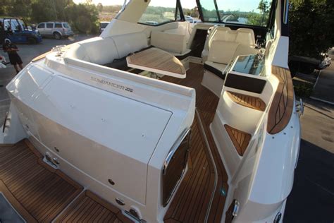 New Sea Ray 320 Sundancer Coupe Ob Sports Cruiser: Power Boats | Boats Online for Sale ...