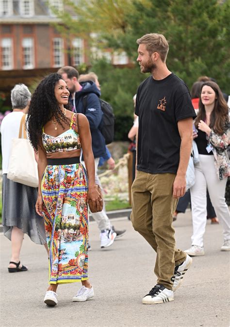 Calvin Harris & Vick Hope Engaged — See Her Giant Sparkler!