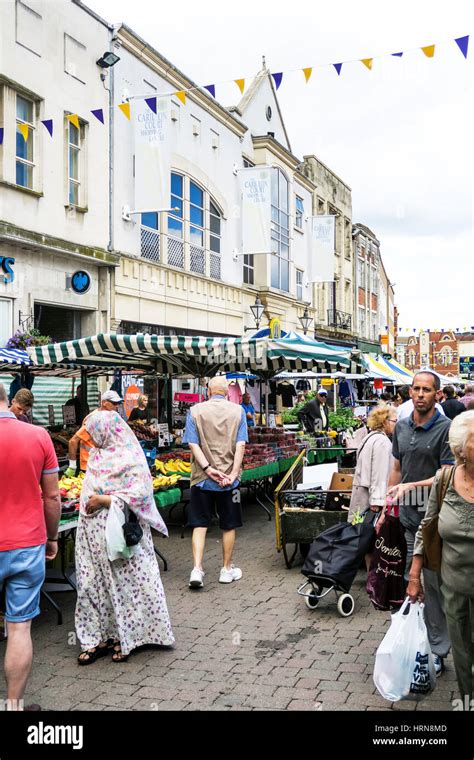 Loughborough market hi-res stock photography and images - Alamy