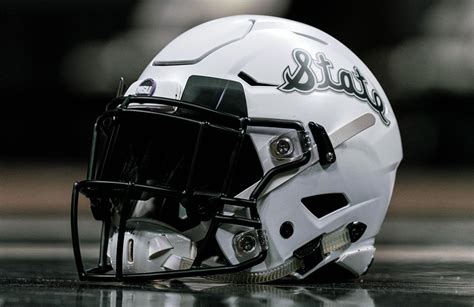 Michigan State Spartans Unveil Script “State” Helmets – SportsLogos.Net ...