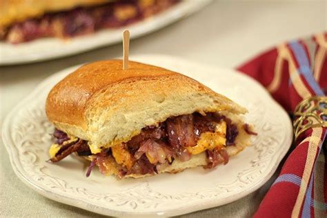 Hot Slaw, Bacon and Cheese Sandwich | Bacon sandwich, Creative sandwich, Sandwiches