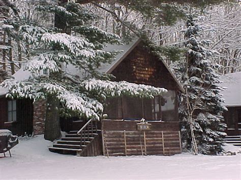 Lodging in Grand Lake Stream, Maine - Canalside Cabins