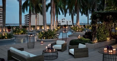 Four Season Hotel Miami – an urban resort in the heart of Brickell neighborhood.