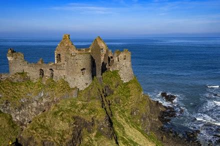 66 Dunluce castle Stock Pictures, Editorial Images and Stock Photos ...