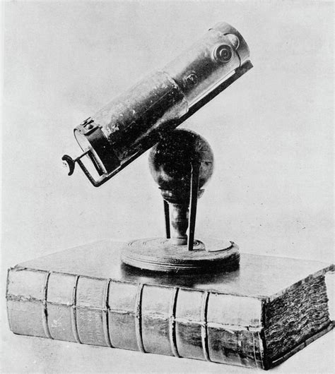 Newton's Second Reflecting Telescope Photograph by Science Photo Library - Fine Art America