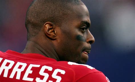 NY Giants' Plaxico Burress Shoots Himself in Nightclub | Phresh