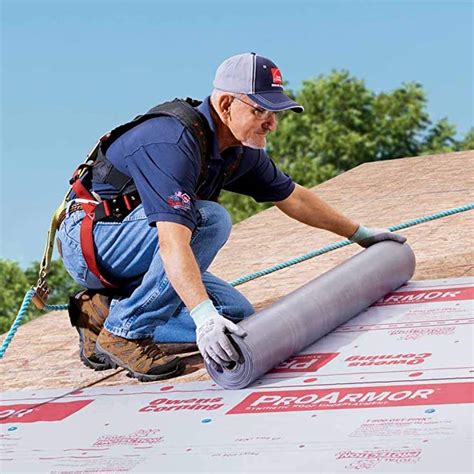 SYNTHETIC VS. FELT ROOFING UNDERLAYMENT