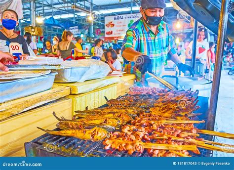 Grilled Fish and Pork in Talad Saphan Phut Market, Bangkok, Thailand Editorial Stock Photo ...