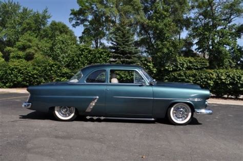 52 Ford Customline Club Coupe | Motor ford, Autos y motos, Autos