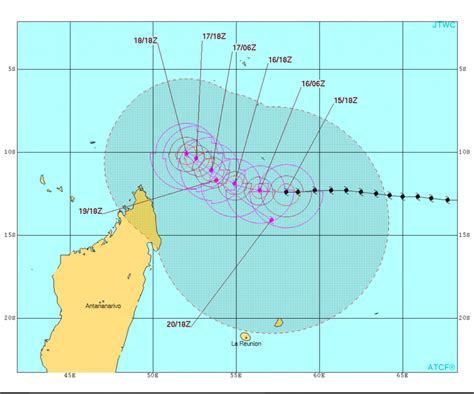 Intense Tropical Cyclone Fantala over Southern Indian Ocean - Ocean Weather Services BlogOcean ...