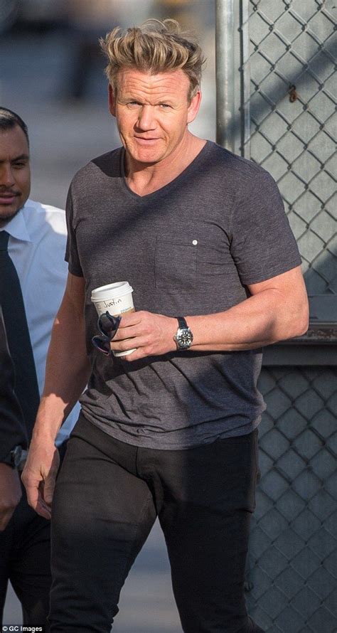 Camera ready! Gordon Ramsay shows off his muscles at Jimmy Kimmel ...