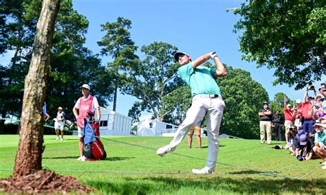 Tour Championship: Scottie Scheffler holds 6-shot lead after 3rd round