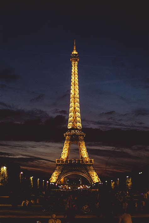 Eiffel Tower At Night Wallpaper